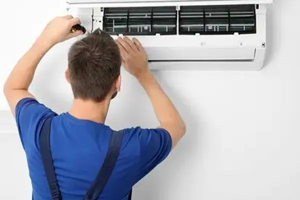 Quiénes somos haciendo mantenimiento en Hermosillo