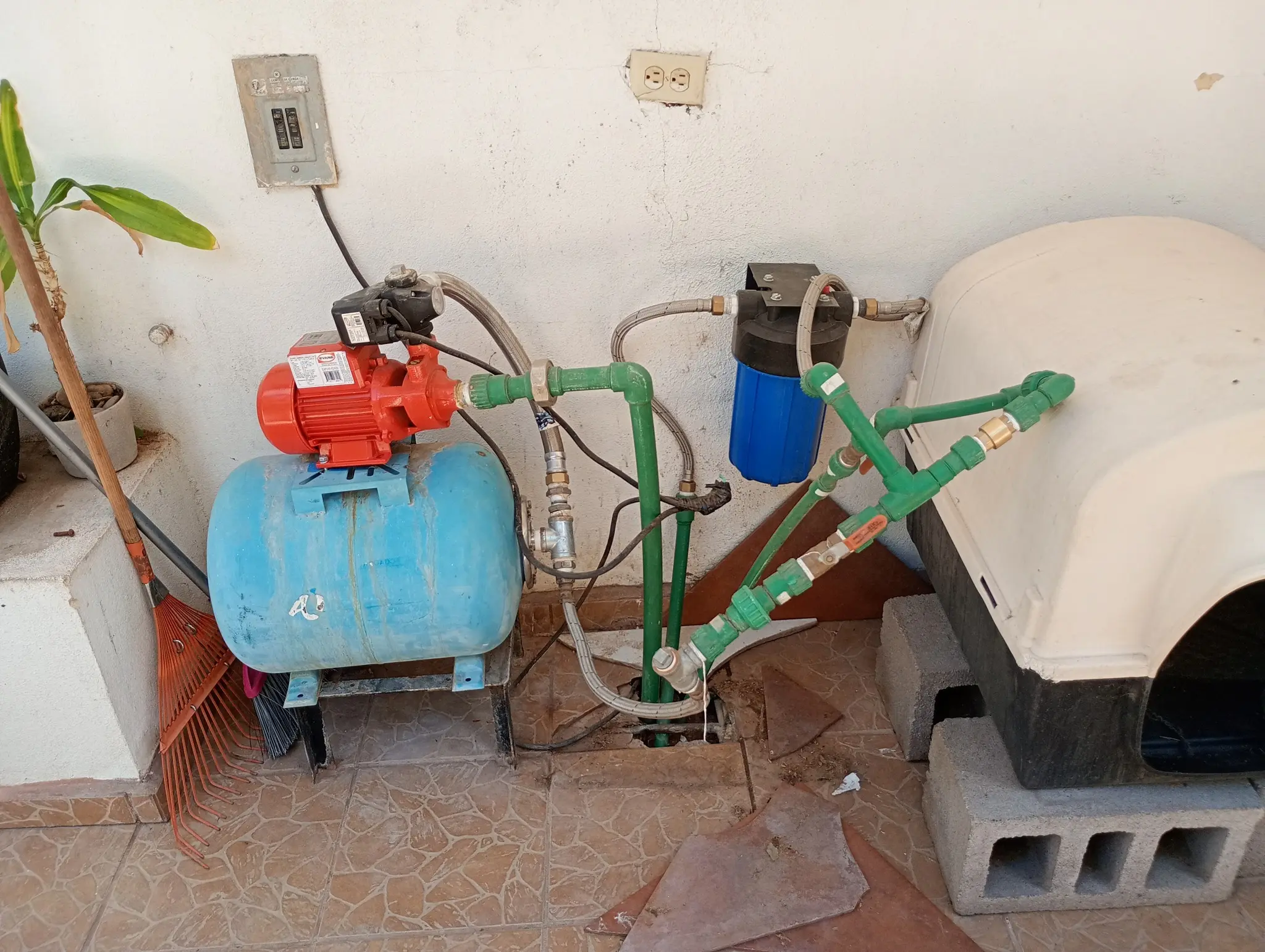 Atendiendo CTA Emergencia plomería en Hermosillo